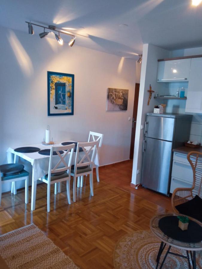 Apartman Vesna 2 Persons Njivice Bagian luar foto