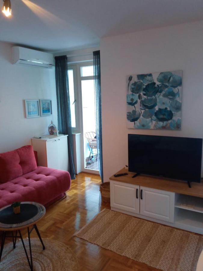 Apartman Vesna 2 Persons Njivice Bagian luar foto